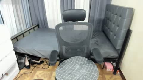 aliefoxx online show from August 9, 3:35 pm