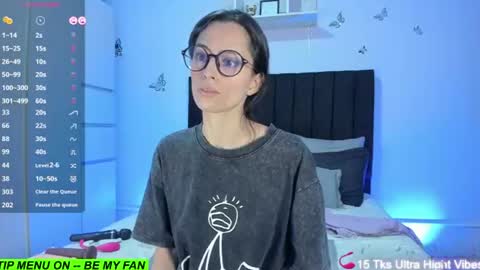  Your Cute Demon  online show from August 14, 11:30 pm