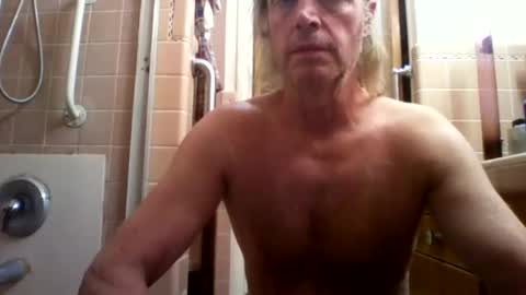 alienlove23 online show from August 1, 3:56 am