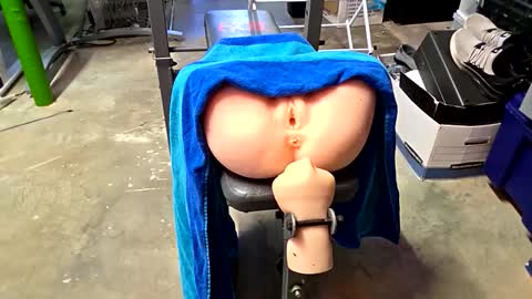 Doll Destroyer online show from April 21, 1:43 pm
