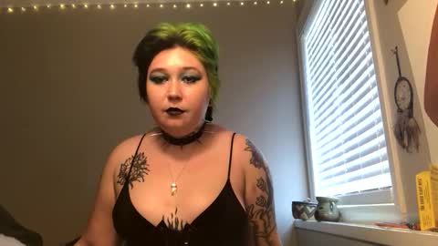 alientboy online show from February 19, 11:35 pm