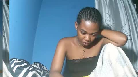 alihane21 online show from February 24, 11:46 pm