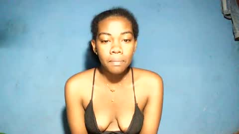 alihane21 online show from August 11, 8:16 am