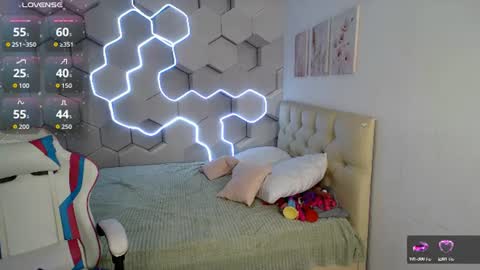 aliicemeow online show from July 22, 6:27 am
