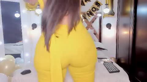 Ali Johansonn online show from August 14, 9:29 pm