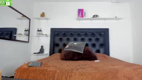 alika_jonhson_ online show from July 28, 12:11 pm