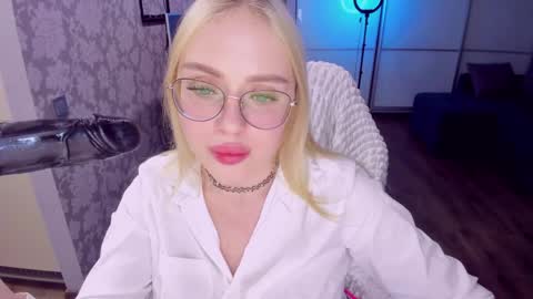 alinaocean online show from May 20, 6:09 pm
