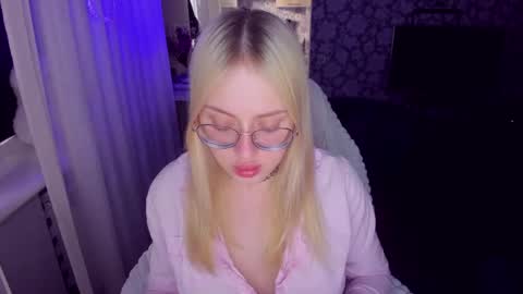 alinaocean online show from May 24, 3:58 pm