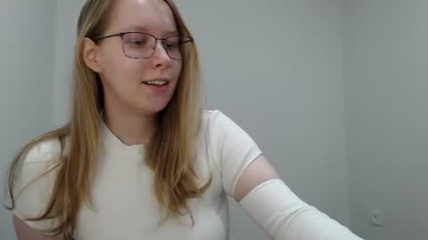 alinasei online show from June 29, 1:25 pm