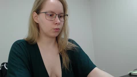 alinasei online show from July 6, 1:03 pm
