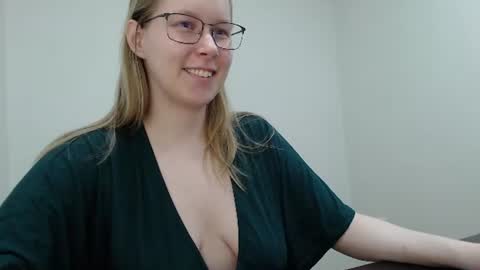 alinasei online show from July 6, 2:09 pm
