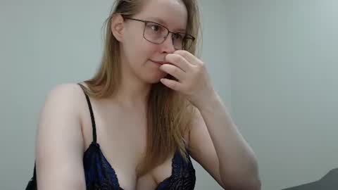 alinasei online show from July 7, 7:34 am