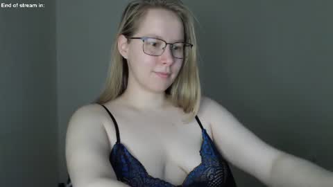 alinasei online show from July 15, 8:15 am