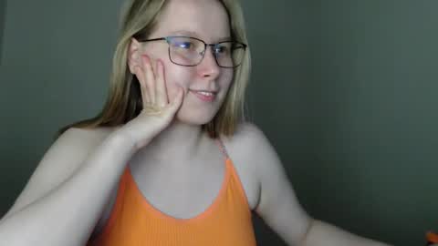 alinasei online show from August 7, 3:12 pm