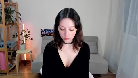 Aline you can call me Alya online show from May 24, 8:11 pm