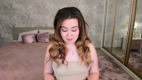 alineleee online show from March 26, 11:09 pm