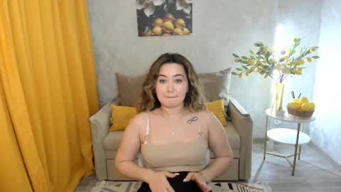 alineleee online show from March 27, 6:36 pm