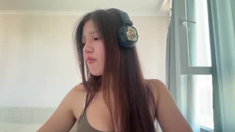 Layla online show from August 6, 3:27 am