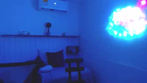 alis_montiel online show from June 10, 6:42 am