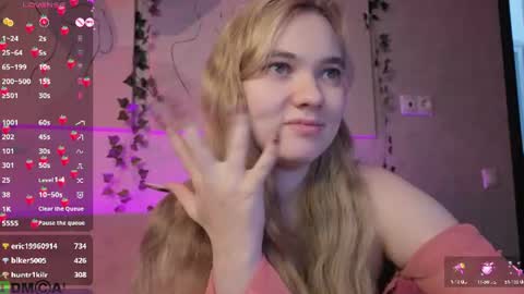 alisa_lesly online show from August 8, 6:35 am