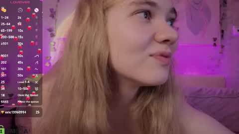 alisa_lesly online show from August 15, 1:09 am