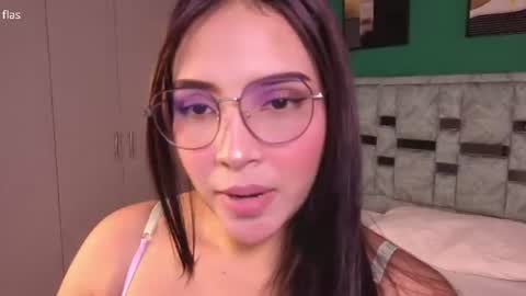alisa ousen online show from August 6, 1:32 pm