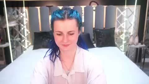 alisagrace online show from August 3, 5:42 pm