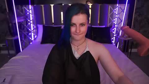 alisagrace online show from August 8, 2:50 pm