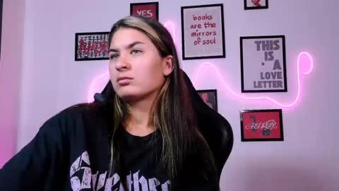 Alisa online show from June 22, 2:51 pm
