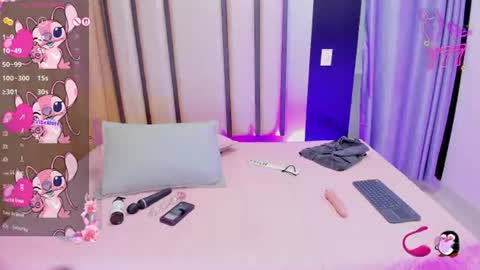 alise_mason online show from August 6, 5:17 am