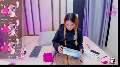 alise_mason online show from August 6, 8:35 am