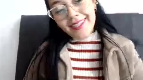 alisha_9997 online show from August 5, 1:53 pm