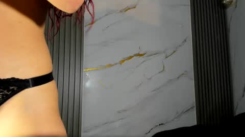alishaevans_rs online show from August 10, 11:17 pm
