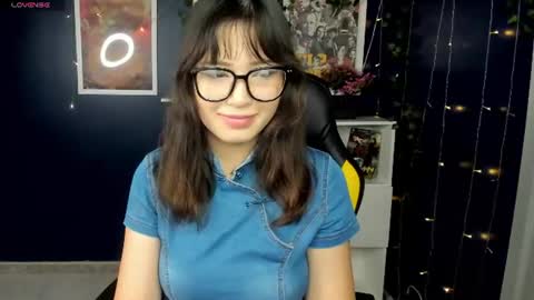 AlishaTempt online show from August 7, 12:05 pm