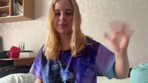 Alisa online show from August 2, 7:59 am