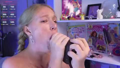 alisonhowell online show from August 12, 9:28 pm
