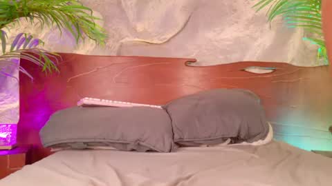 ALISOON MOON online show from August 13, 1:52 am