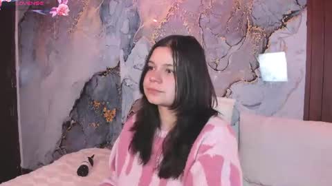 Mia online show from August 3, 3:24 am