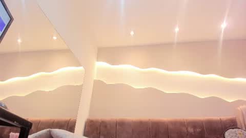 alisson_am online show from August 5, 12:30 am