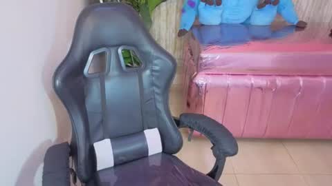 alisson_sweet_t online show from August 13, 4:10 pm