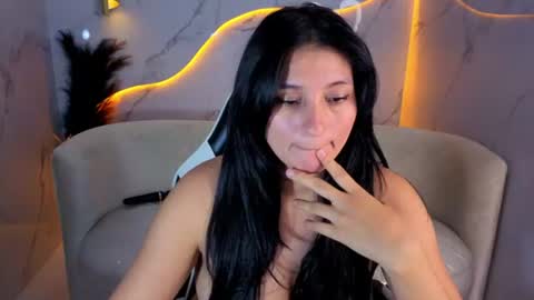 alisson_tx_ online show from August 15, 1:20 am