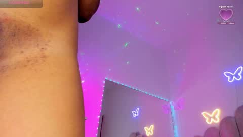 Alisonhoot69 online show from May 21, 8:27 am