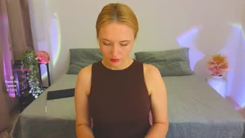 Alissa online show from August 12, 9:28 pm