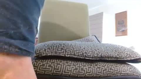 aliuno123456789 online show from August 8, 1:00 pm