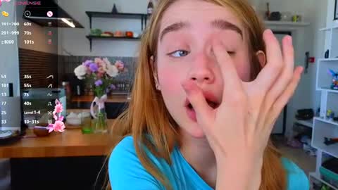 Alivia    online show from August 23, 9:16 am
