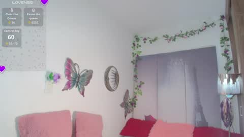 alix_kitty_ online show from August 13, 12:13 am