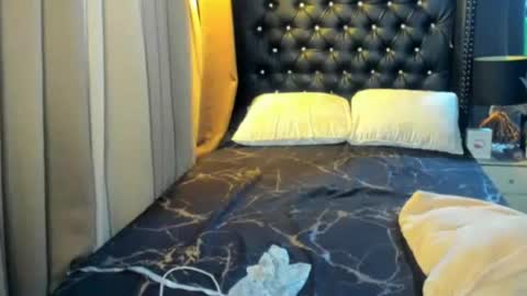 aliyahdeluxx online show from July 23, 1:57 pm