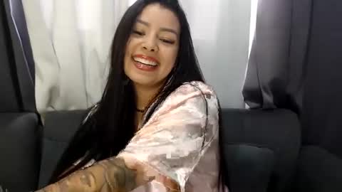 alizee_rae online show from July 23, 4:42 pm