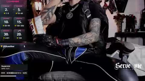   online show from August 3, 6:04 pm