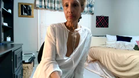 goddess online show from August 13, 12:24 am